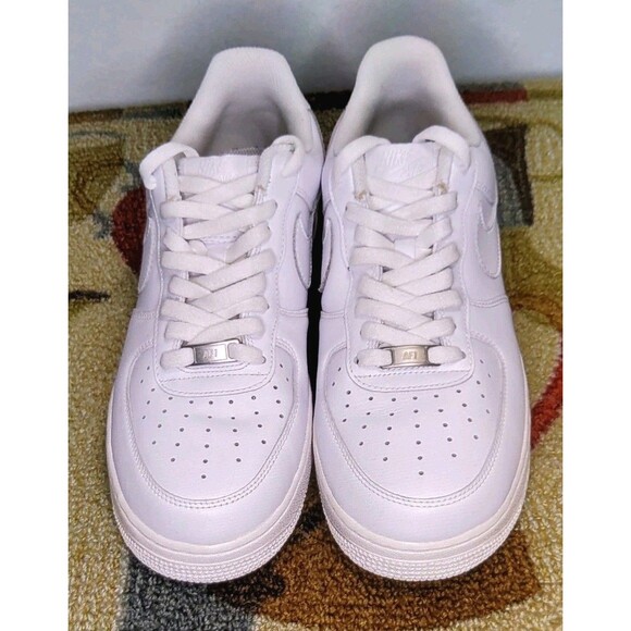 Size 10 - Nike Air Force 1 Low '07 White - Picture 1 of 6